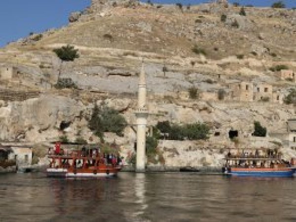 Su altında kalan Savaşan köyüne ilgi