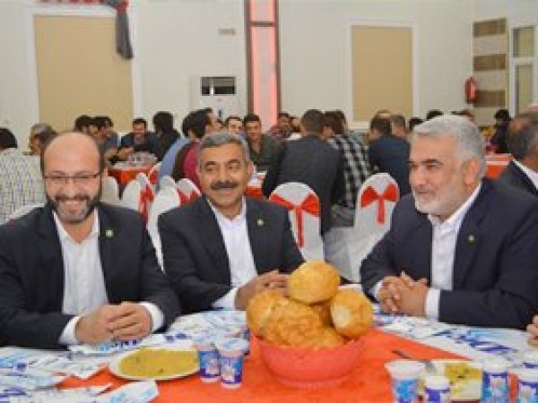 Yapıcıoğlu düğün merasimine katıldı