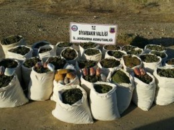 Diyarbakır’da 744 kilo esrar ele geçirildi