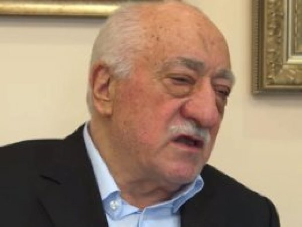 Gülen'in sözde insanüstü özellikleri güldürüyor