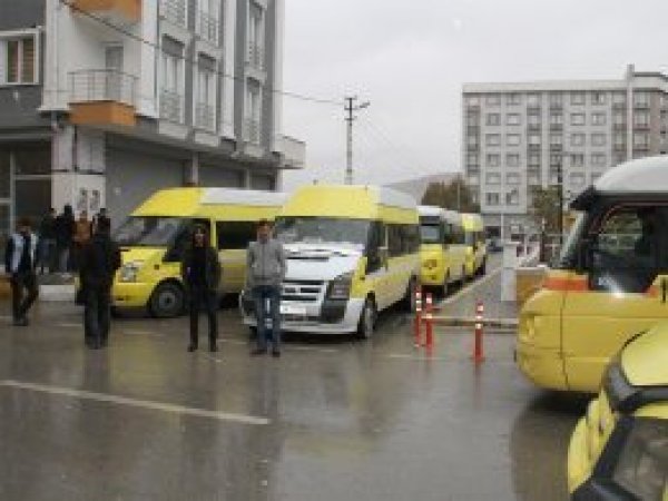 Toplu taşıma şoförlerinden akaryakıt zammına tepki