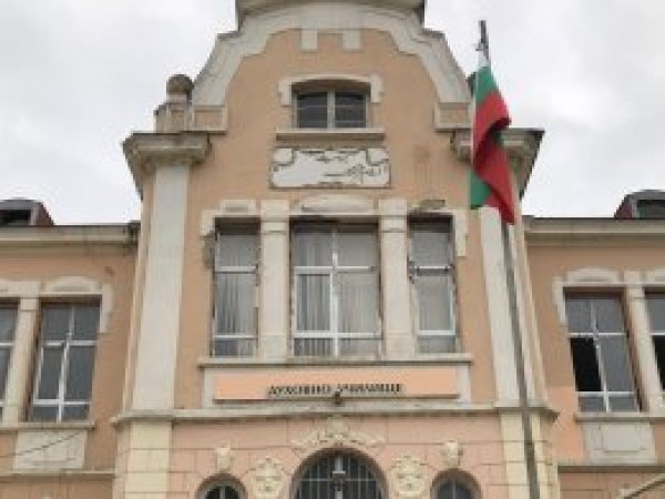 22 ülkede 42 imam hatip lisesi var
