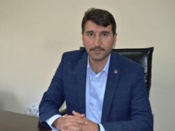 ​"'Nitelikli okul' yerine 'seçici okul' tanımlaması yapılmalı"