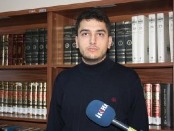 "Gençler sosyal medya ile yalnızlaşıyor"