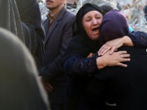 7.3'lük depremde ölü sayısı 450'ye yükseldi