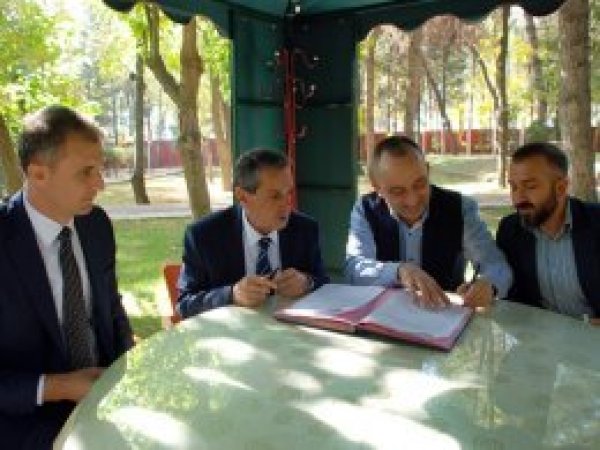 Hayırsever vatandaştan 4 derslikli köy okulu