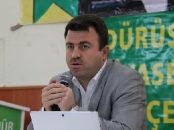 Mehmet Yavuzê ku bi nexweşiya qanserê ketiye dua teleb kir
