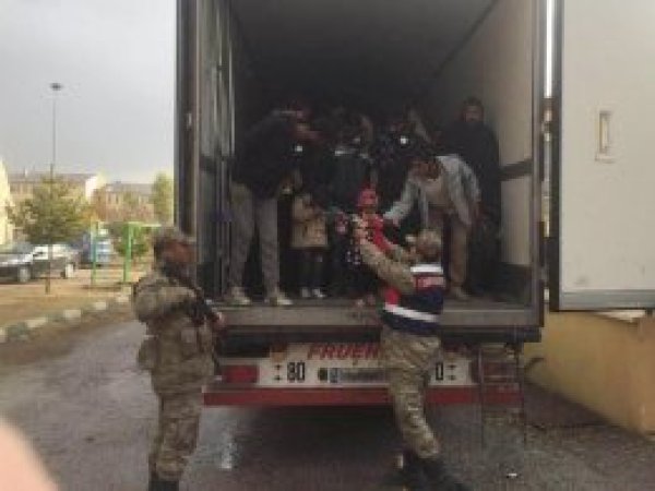 171 göçmen TIR içerisinde yakalandı