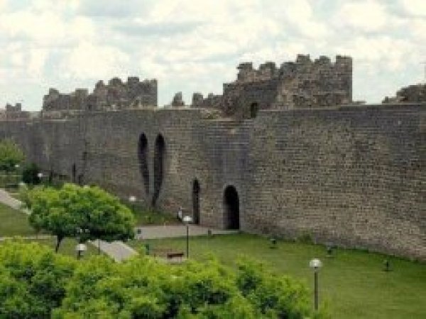Diyarbakır Surları ışıklandırılacak