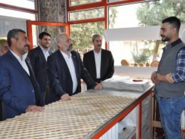 HÜDA PAR'dan Beşiri ilçe esnafına ziyaret