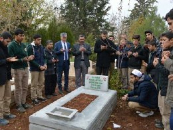 HÜDA PAR Hilvan İlçe Başkanlığından anlamlı ziyaret