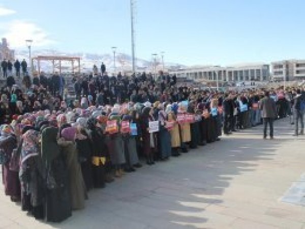 'Filistin tüm İslam âleminin namusudur'