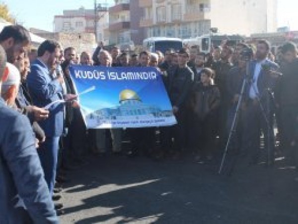 Dargeçit'te siyonist İsrail ve ABD lanetlendi