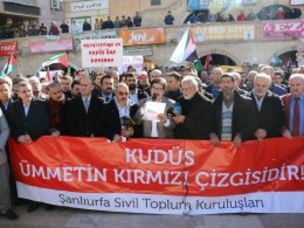 "Kudüs insan olma şuuru sulhun mihengidir"