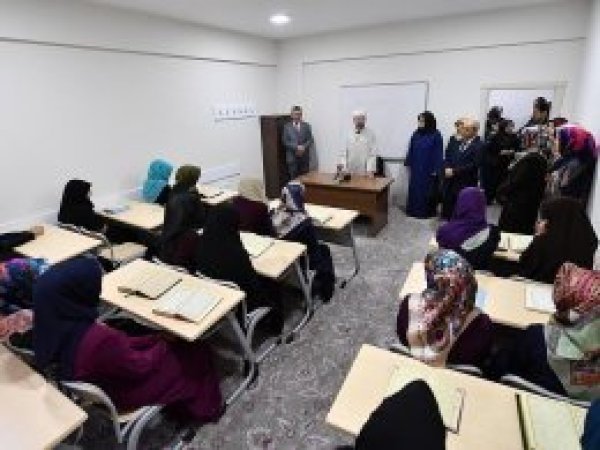 'Doğru din eğitimi son derece önemli'