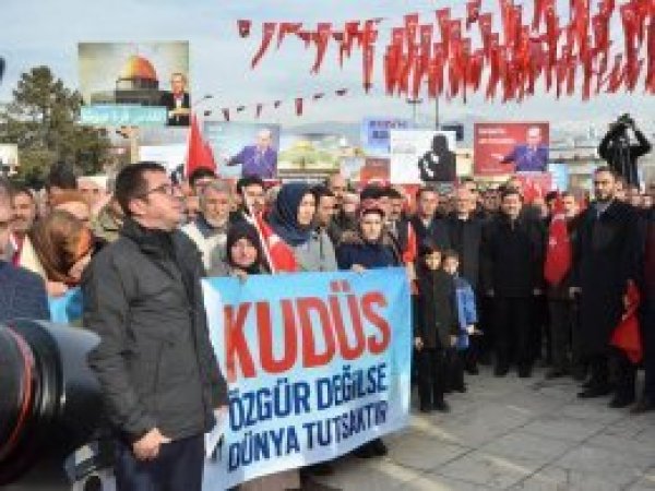 ABD'nin Kudüs kararı Erzincan'da telin edildi