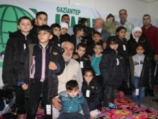 IHO-EBRAR'dan Suriyeli yetimlere yardım