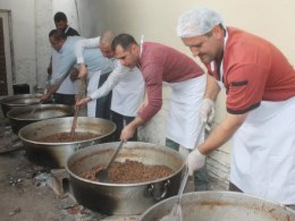 Kışın lezzeti kavurma için kazanlar kaynıyor