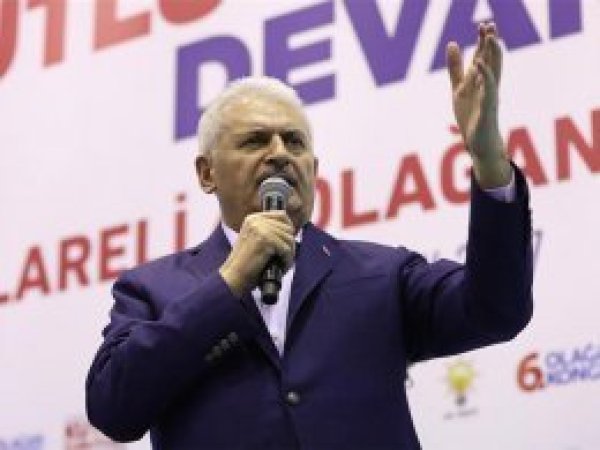 'Kim itiraz ediyorsa darbecilerden farkı yoktur'
