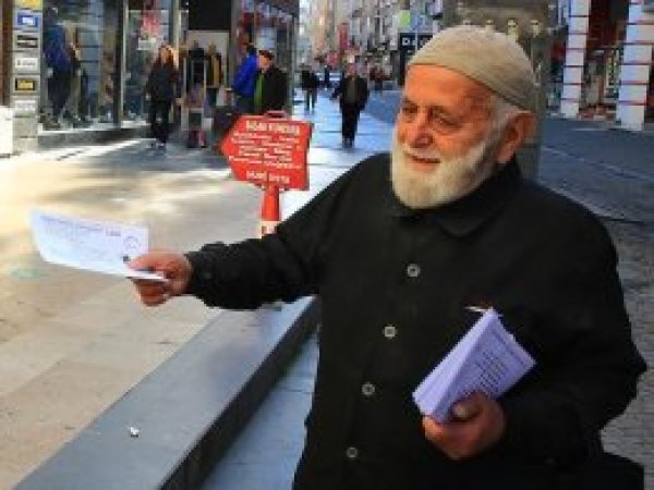 'Pamuk Dede' hayatını yardıma adadı