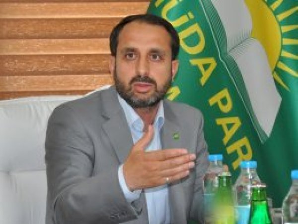 HÜDA PAR’dan ‘tek tip kıyafet’ uyarısı