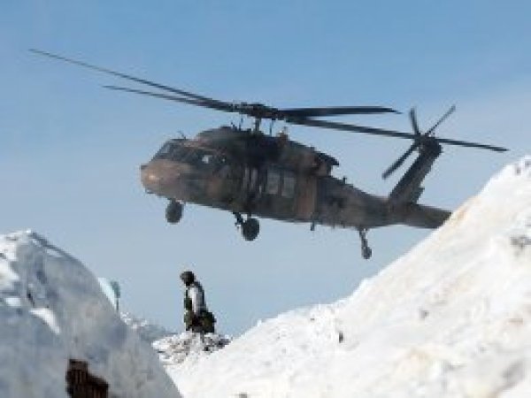 Hakkari'de 2 asker hayatını kaybetti