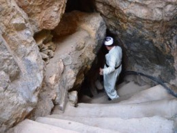 Sıholan Mağarası ziyaretçilerini büyülüyor