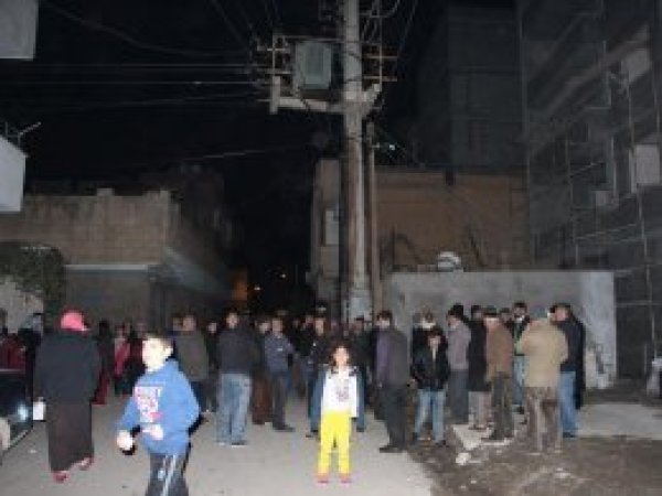 Mahalleli DEDAŞ'a yürüdü