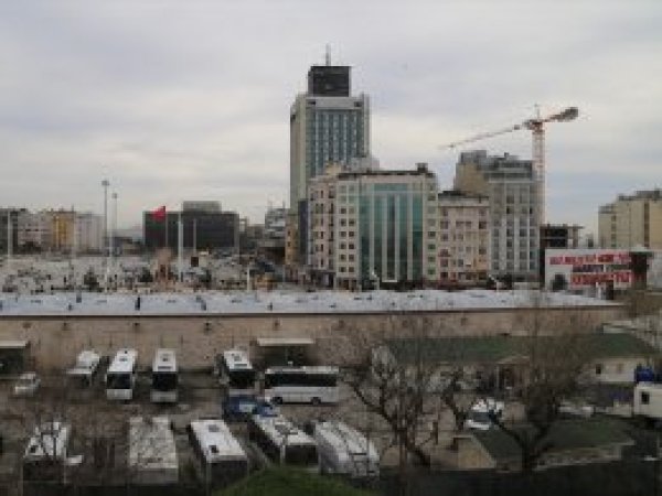 Taksim camisinin şantiyesi kuruluyor
