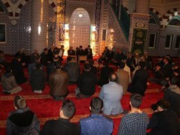 Merhum Erbakan Diyarbakır'da anıldı