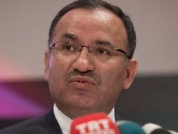 Almanya Bozdağ'ın toplantısını iptal etti