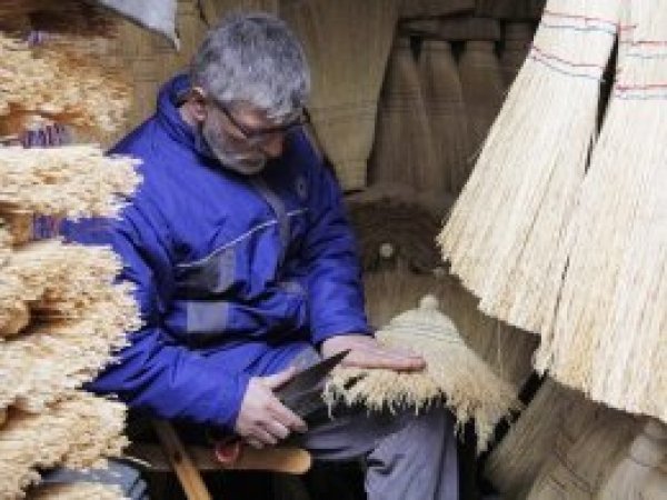 2 metrekarelik dükkânda geçen bir ömür