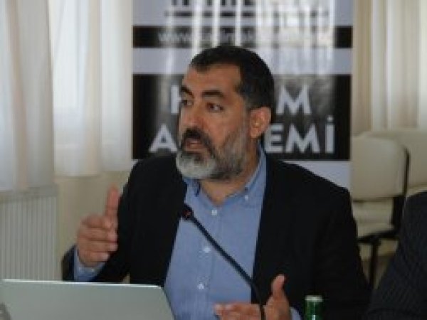 Çiçek: Sonuçta biz bir ümmetiz
