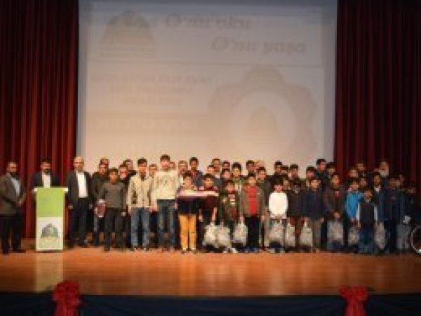 Siyer Sınavı'nda dereceye girenlere ödülleri verildi