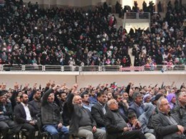Yetimler yararına düzenlenen konsere yoğun ilgi