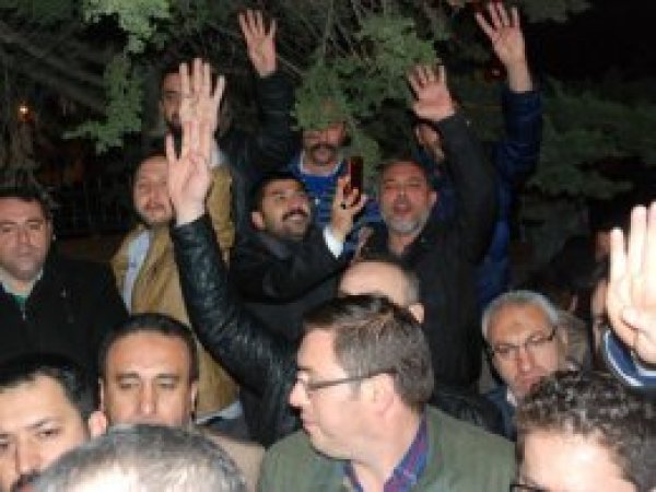 Ülker'in reklamı ortalığı karıştırdı halk meydana indi