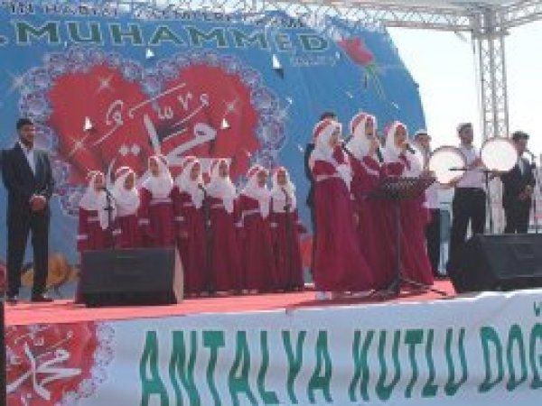 Antalya'da Kutlu Doğum coşkusu