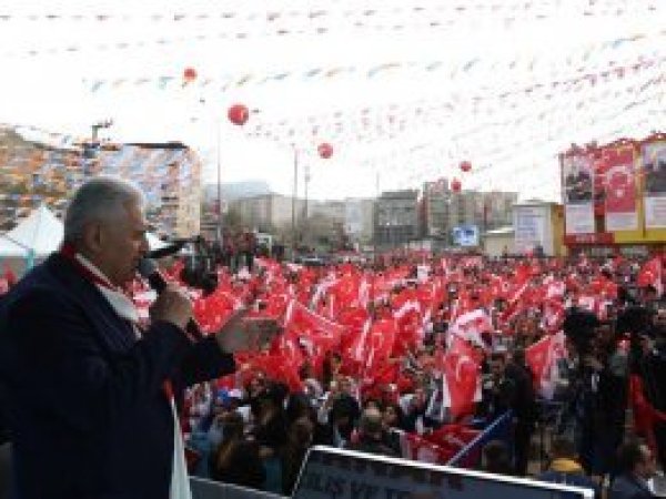 Başbakan Yıldırım Şırnak'ta halka hitap etti