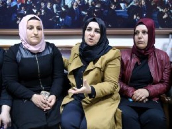 Diyarbakır'da AK Parti'li kadınlara saldırı