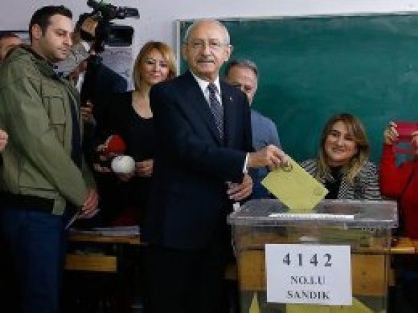 'Bugün Türkiye'nin kaderini oyluyoruz'