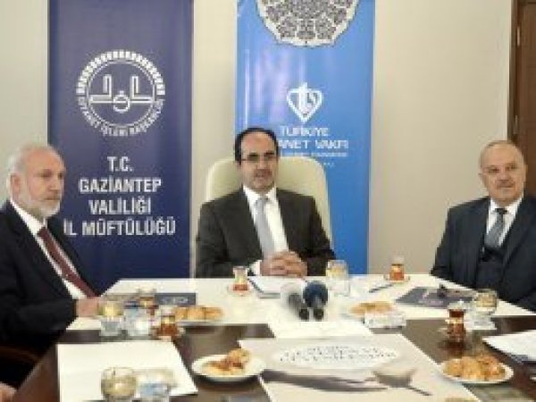 'Müslümanlar insanlığa örnek medeniyetler takdim etmişler'