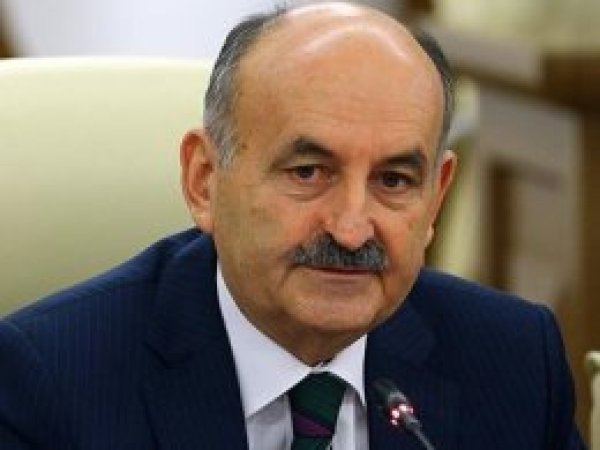 Bakan Müezzinoğlu ameliyat oldu
