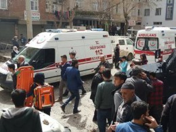 Diyarbakır'da şiddetli patlama