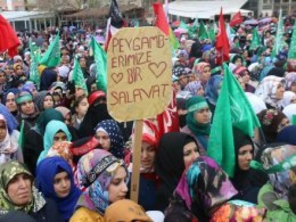 Ergani'de Kutlu Doğum coşkusu