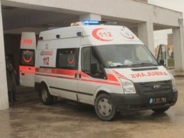 Üniversite öğrencileri yedikleri yemekten zehirlendi