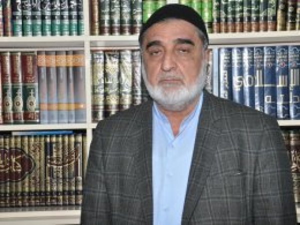 'İnsanın Allah ile irtibatı namazladır'
