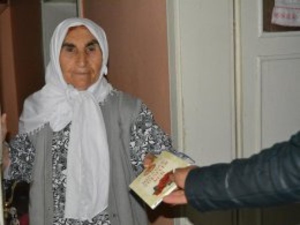 Batman'da siyer kitapları dağıtılıyor