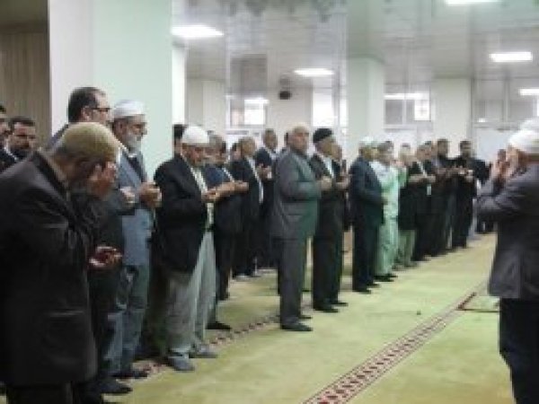 Cami cemaatinden mevlid programı