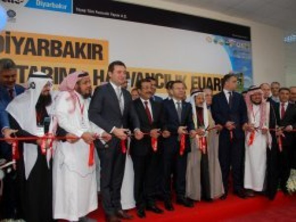 Diyarbakır'da tarım fuarı açıldı