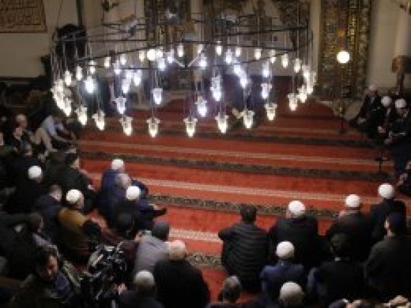 Bursa'da Miraç Kandili dualarla idrak edildi